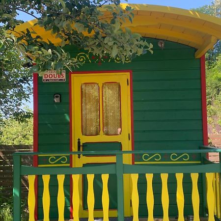 Villa La Roulotte De Moulin Rouge Audelange Esterno foto