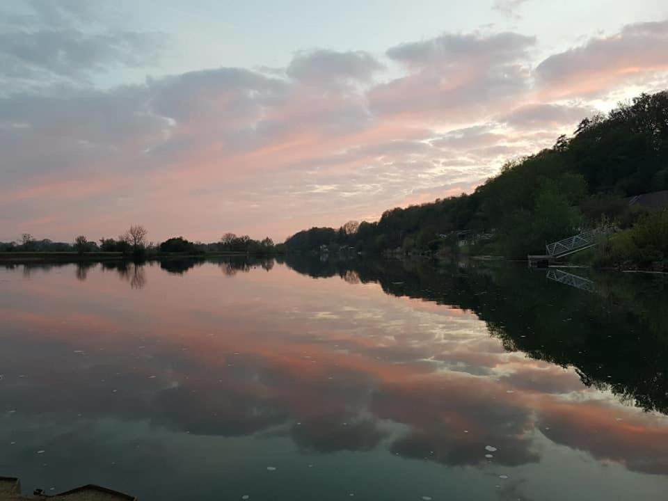 Villa La Roulotte De Moulin Rouge Audelange Esterno foto